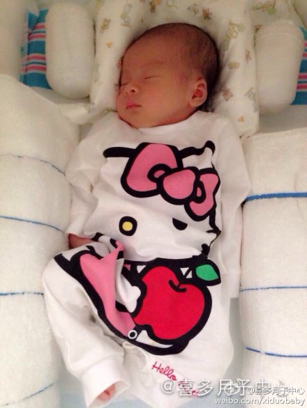 【赴美生子】月子中心的宝宝幸福地晒阳光-美国喜多月子中心